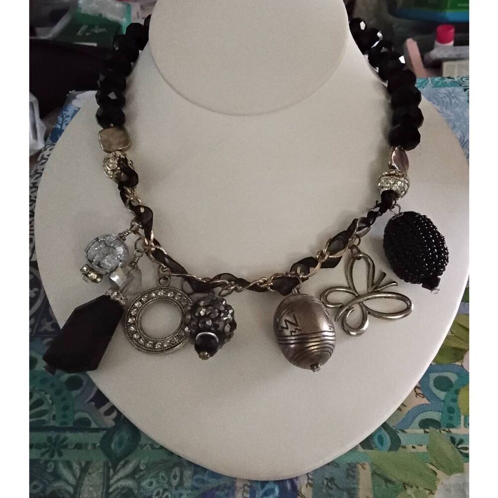 Gorgeous Vintage Black~Gold~Crystal Multi-Charm Statement Bib Necklace